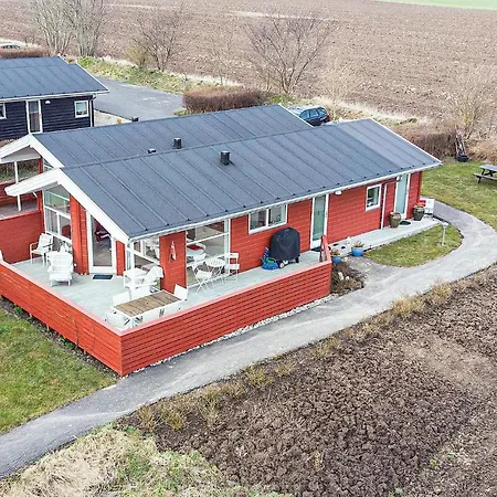 Nice In W/ 3 Bedrooms Vakantiehuis *