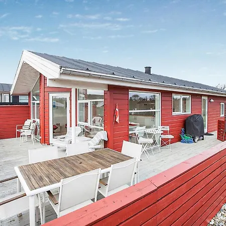 Nice In W/ 3 Bedrooms Vakantiehuis